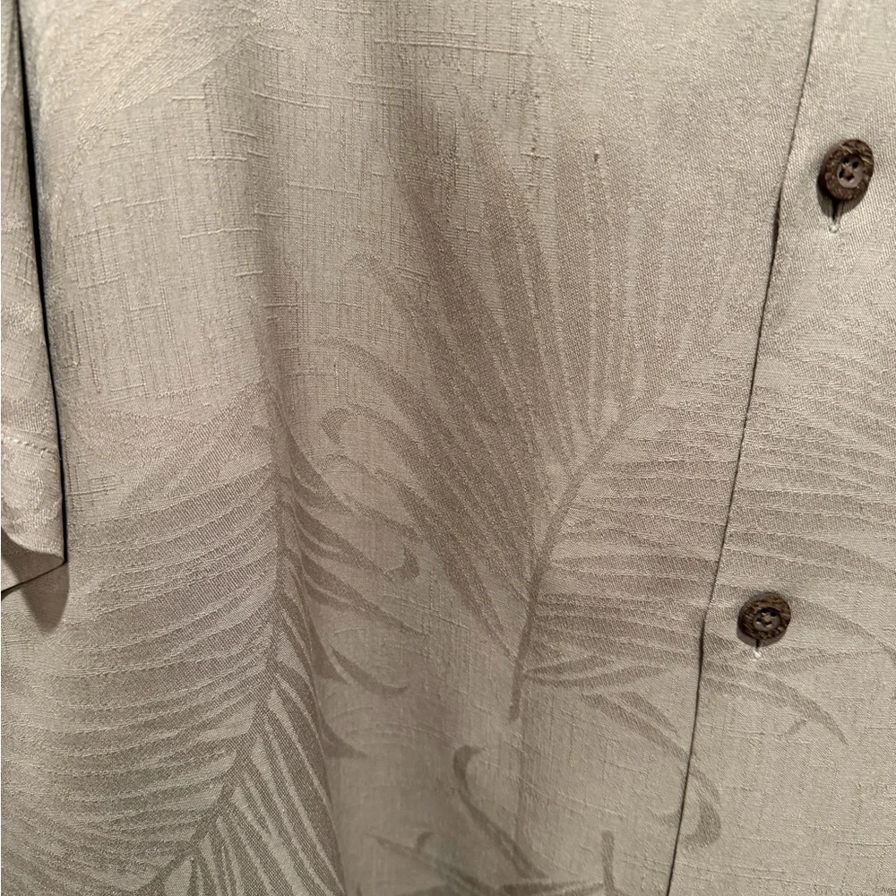 Tommy Bahama Light Beige Linen-Texture Shirt with Coral Logo Embroidery - Picture 3 of 5